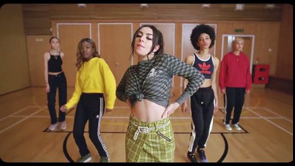 Mura Masa x Charli XCX – "1 night"