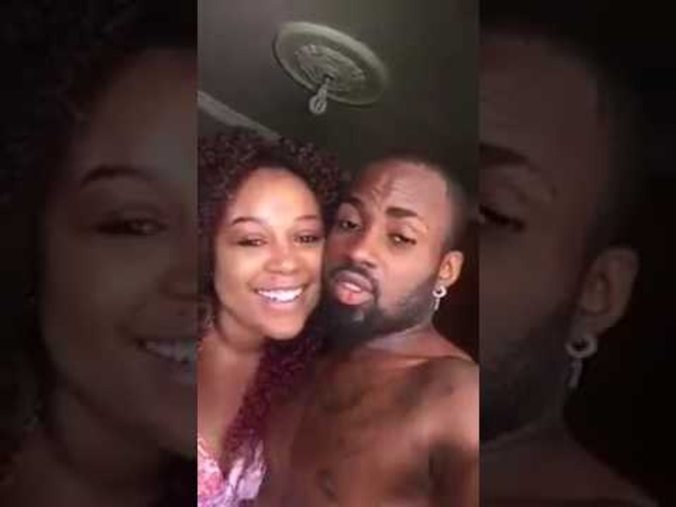 BB Sans Os avec Sa Femme Américaine