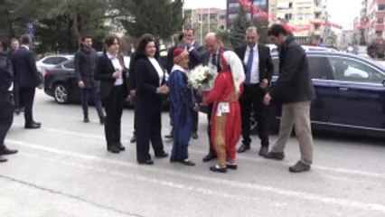 Müezzinoğlu: "Birlikte Güçlü Bir Millet Olmanın Özelliklerini Önümüzde Dönemde Yerine Getireceğiz"