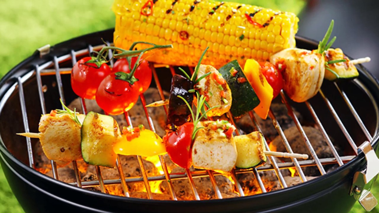 WE ARE LEADING BBQ WHOLESALE PROVIDER IN SINGAPORE - WWW.THECAVEMANBBQ.COM