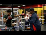 Shawn Porter has gotten faster! Shows improved hand speed & combinations on the mitts