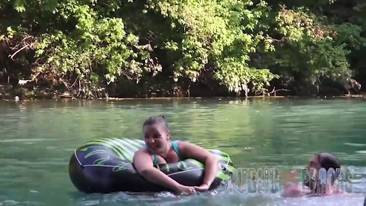 【恐怖ワニ出現ドッキリ】これは怖い！反応がリアルすぎるw【海外人気ドッキリ！ハプニング集！俺的ランキング！】