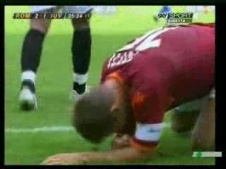 Totti's 2nd goal against Juventus