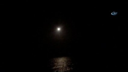 Abd, Suriye'yi Füzelerle Vurdu