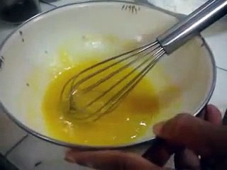 Membuat Donat dengan bahan utama Ubi Ungu