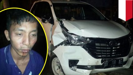 Download Video: Uber driver beat up, car vandalized by gang of violent taxi drivers