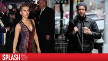 Scarlett Johansson und Romain Dauriac erscheinen gemeinsam bei einer Kunstausstellung