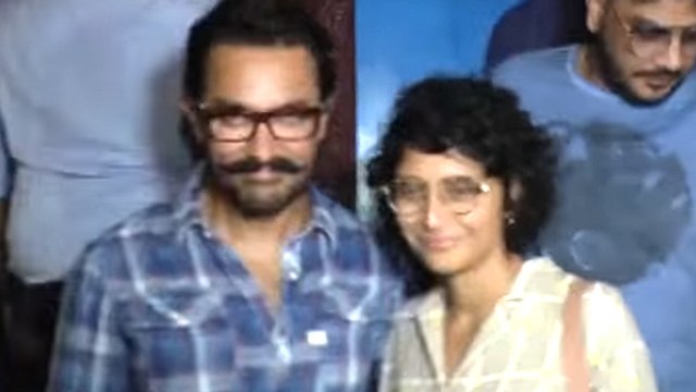 Aamir Khan & Wife Kiran Rao Party With Dangal Girls