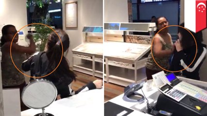 Indian woman terrorizes Chinese optical shop in Singapore
