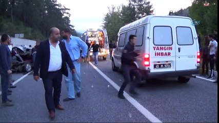 Otomobilde Sıkışan Kadın 1 Saat Sonra Kurtarıldı