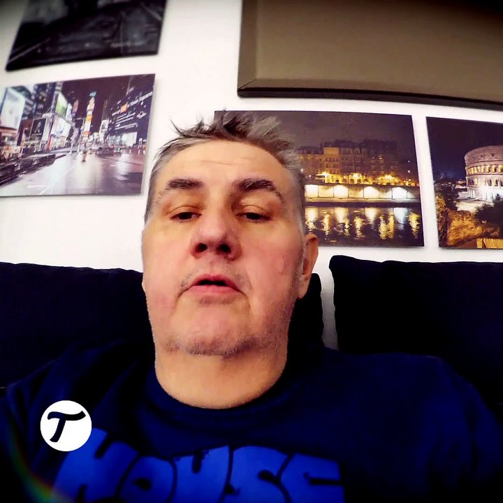 Le Tube a suivi Pierre Ménès pour son grand retour sur CANAL+ ! La suite c'est samedi à 12H45 - Le Tube du 08/04 - CANAL+