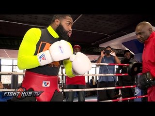 Adrien Broner firing off fast combinations in media workout days way from Granados fight