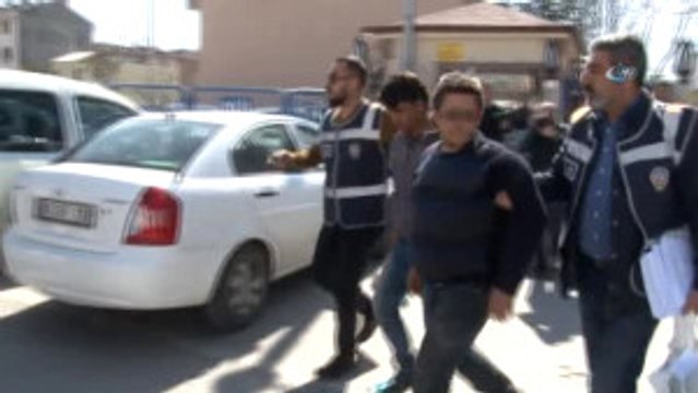 Çaldıkları Elbiselerle Kıyafet Dükkanı Açan Hırsızlık Şüphelileri Tutuklandı