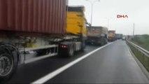 Tem'de Kaza; Trafik Yoğunluğu Yaşanıyor