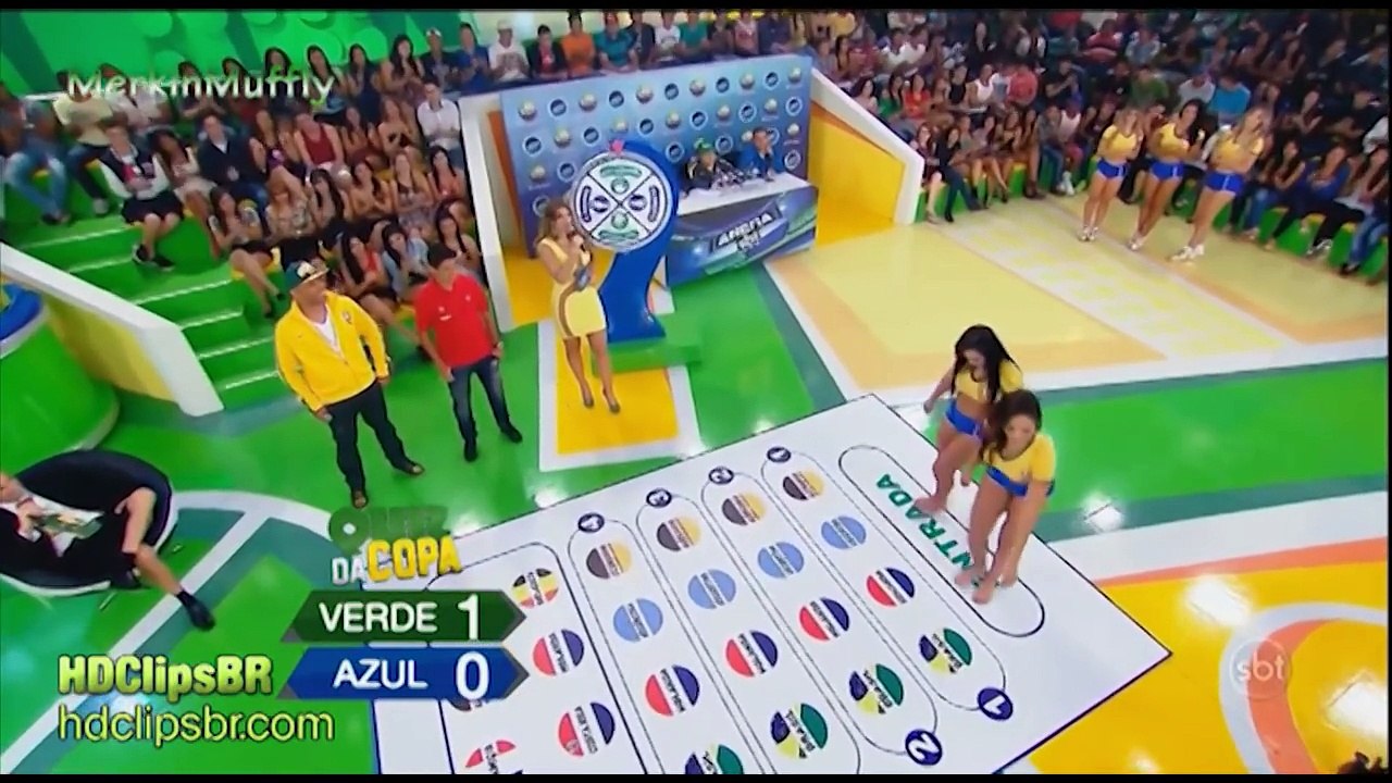 Brazilian Girls play Twister