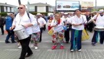 Izmir Alaçatı Ot Festivali'nde Renkli Kortej Yürüşü