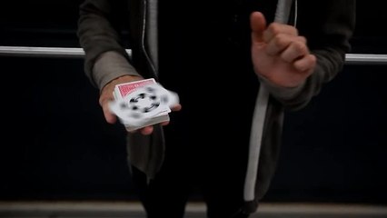 Amazing card trick moves will blow your mind!