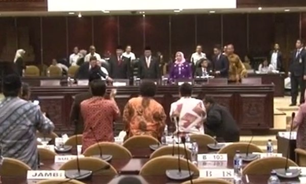 Kisruh Pergantian Pimpinan Dewan Perwakilan Daerah