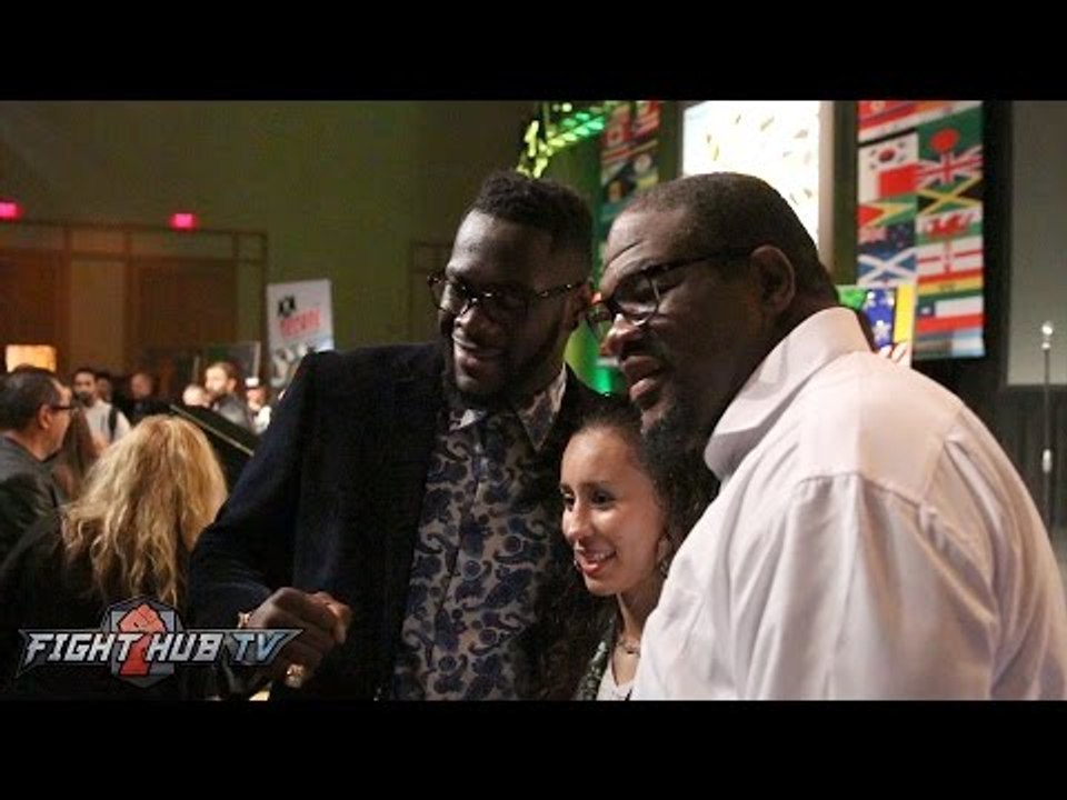 Heavyweight champs unite! Deontay Wilder & Riddick Bowe meet at WBC Convention