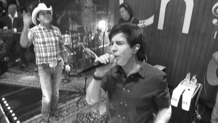 Chitãozinho & Xororó - Um Amor Puro