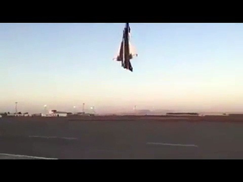 Watch Pakistani pilot have amazing skills - Userhubb exclusive