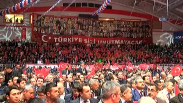 Gençlik ve Spor Bakanı Akif Çağatay Kılıç, Bu Vatan ve Bayrak Aşkını Hiçbir Şey Bitiremez