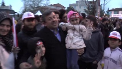 Darıca'da Binler 'Evet' İçin Yürüdü