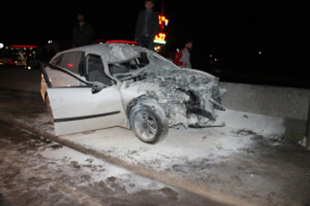 Ölümden Dönen Sürücü, Hurdaya Dönen Otomobiline Ağladı