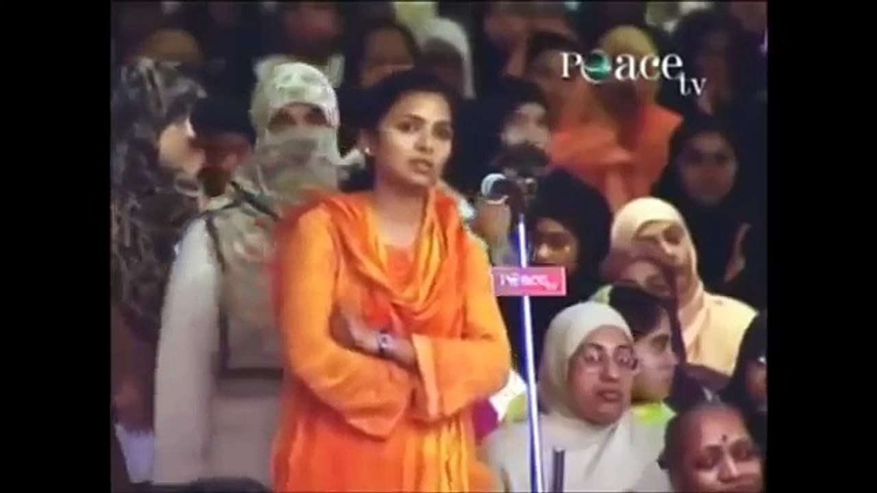 Beautiful Girl ask Dr Zakir Naik Do you Believe Osma Bin Ladin is Terrorist Watch Exellent Reply