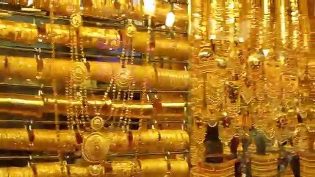Dubai Gold Souk - City of Gold (Amazing collections of gold, silver ,diamonds & precious stones)