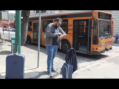 Napoli - Sciopero trasporti, venerdì nero per la città (07.04.17)