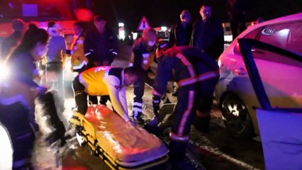 Kaza Yaptı, Ambulansa Binmeyip Aracı İçin Ağladı