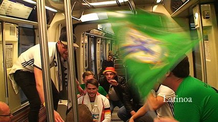 Irlandais prenent dans le metro Paris  | LATINOATV