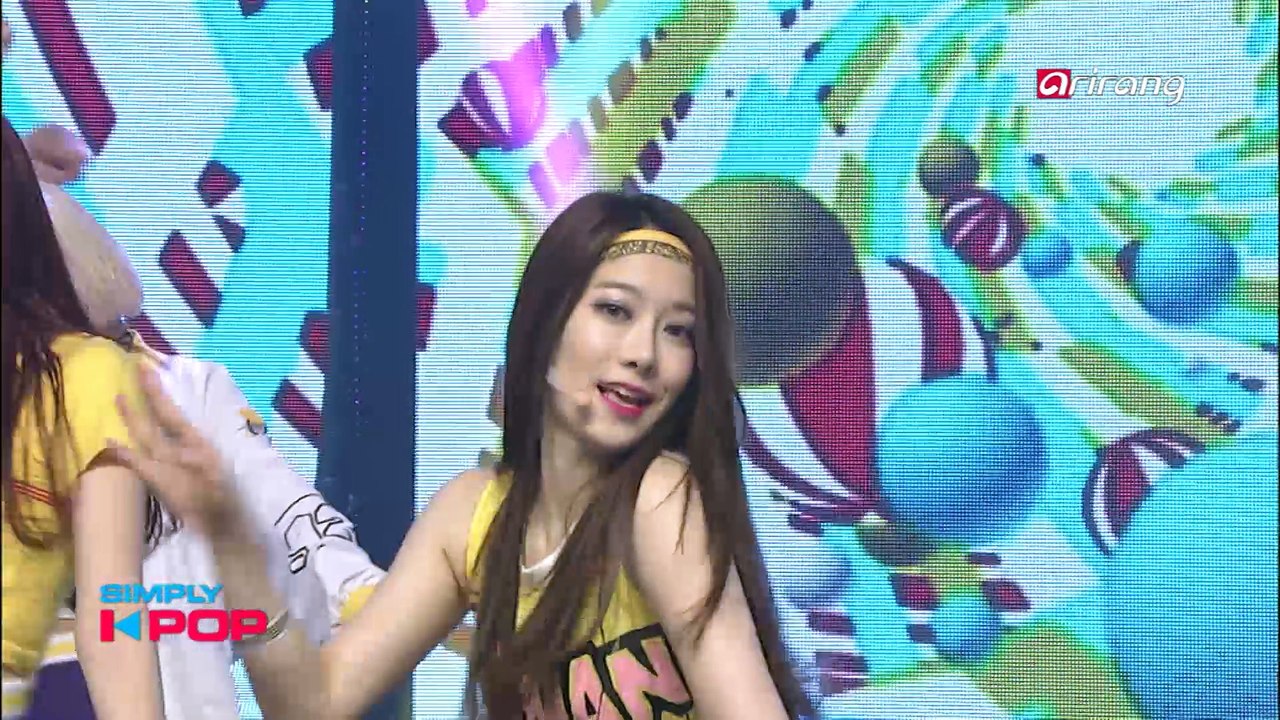 [Simply K-Pop] PRISTIN(프리스틴) _ WEE WOO  _ Ep.259 _ 040717