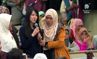 Japanese Are Converting To Islam in Crowds! Very Emotional Dr Zakir Naik