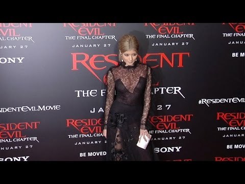 Rola Resident Evil: The Final Chapter LA Premiere Red Carpet