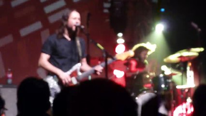 Feeder - "Just a Day" - Folkestone Leas Cliff Hall - 02/04/17