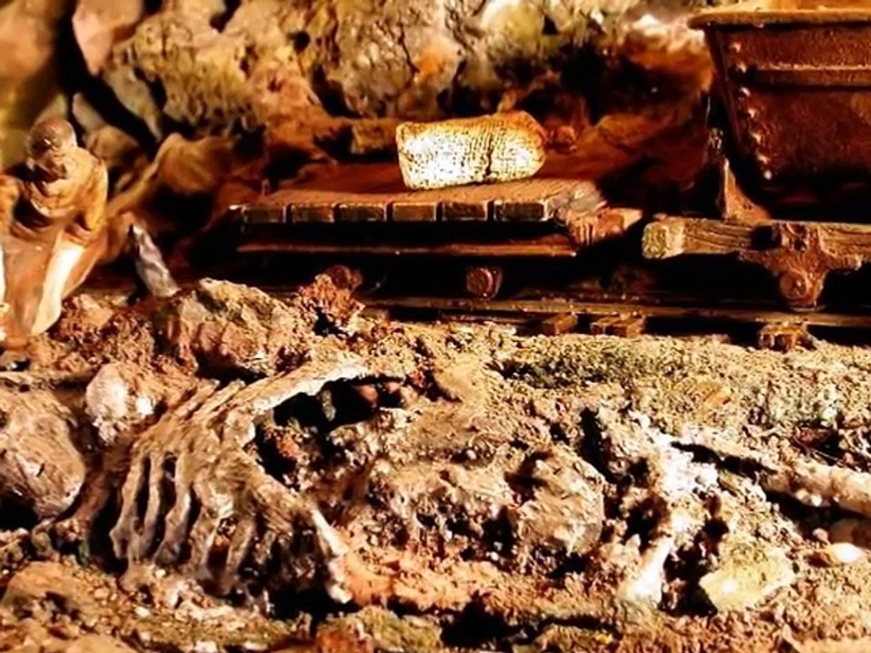 Giganten,Nephilims ( Riesen Skelette)