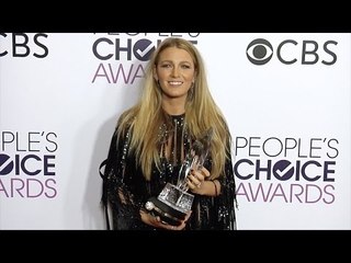 Blake Lively "People's Choice Awards" 2017 Press Room Red Carpet