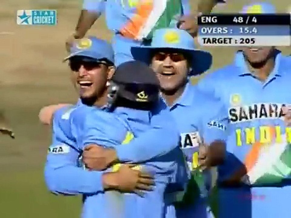 Magic Cricket Incredible run out by Mohammad Kaif at short leg