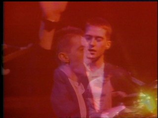 The Trash Can Sinatras - Obscurity Knocks