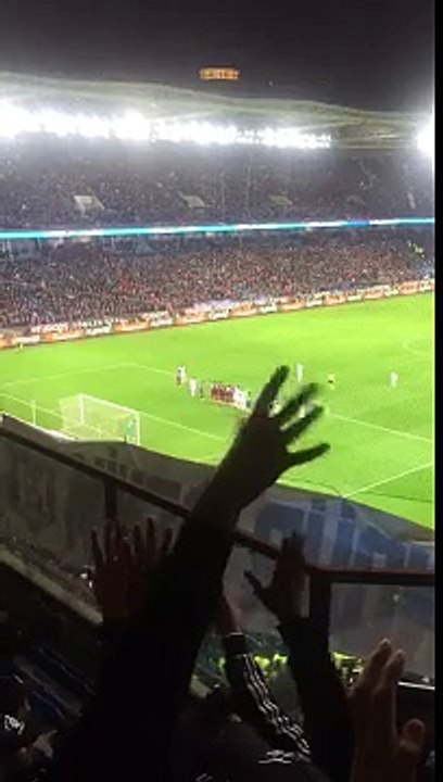 Anderson Talisca'nın Trabzonspor'a Attığı Frikik Golü (Tribün Çekimi)