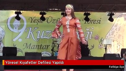 Yöresel Kıyafetler Defilesi Yapıldı