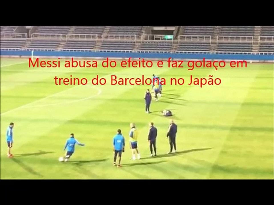 Messi abusa do efeito e faz golaço em treino no Japão.