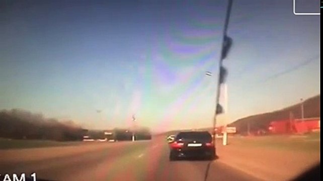 Feci kazada metrelerce uzağa savruldu