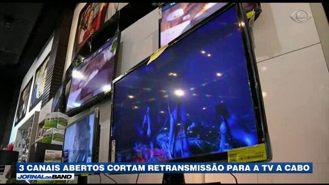 Band se mete na guerra entre operadoras de TV paga e emissoras de TV aberta