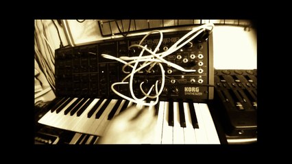 Drone 9 : KORG MS-20 mini