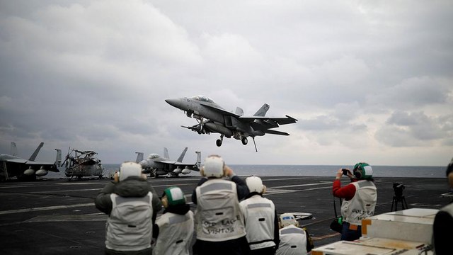 Portaerei Usa verso la Corea del Nord, cresce la tensione in Estremo Oriente