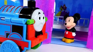 Peppa Pig Story Thomas & Friends Play Doh Hello Kitty Fire Engine Search and Rescue Playdough