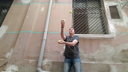 Juggler in action.